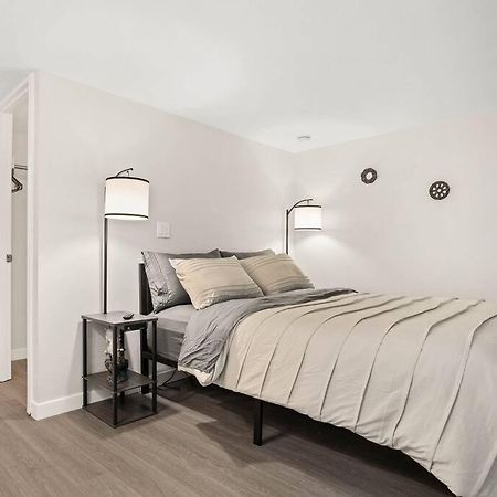 Elegant Richmond Gem Nestled Up To Hawthorne Blvd. Apartment Portland Exterior photo